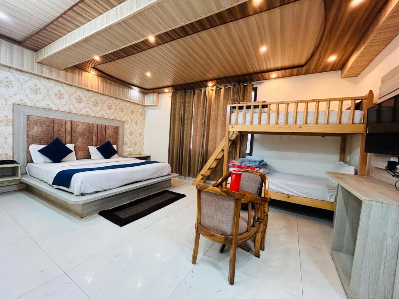 Yog Maya Regency B&B Shimla Exterior foto