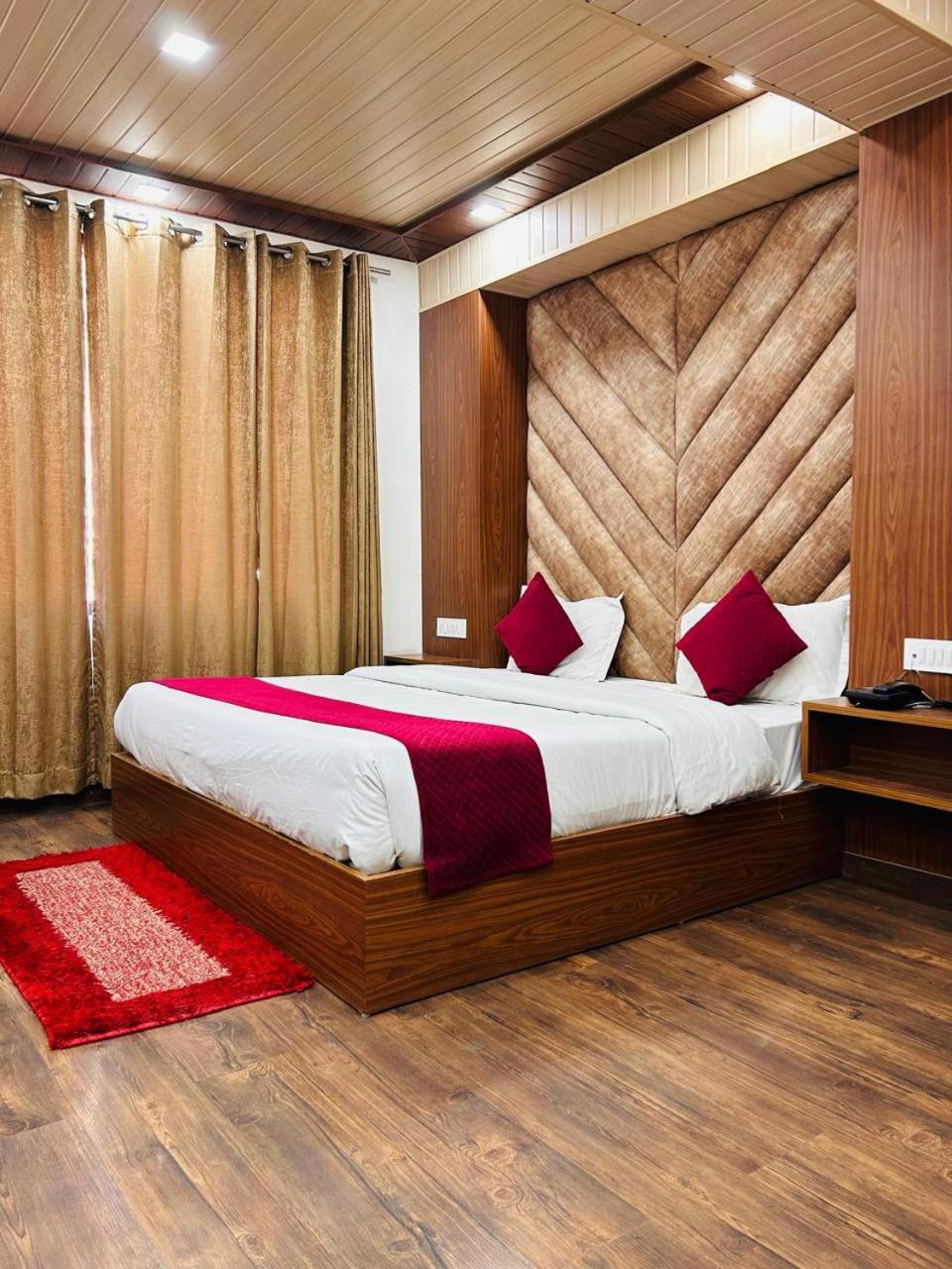 Yog Maya Regency B&B Shimla Exterior foto