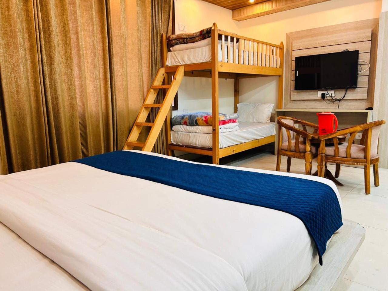 Yog Maya Regency B&B Shimla Exterior foto