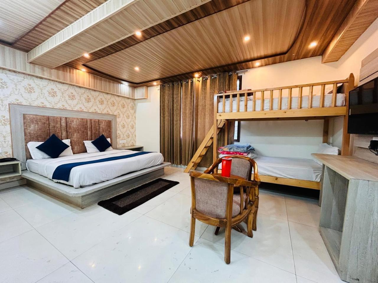 Yog Maya Regency B&B Shimla Exterior foto